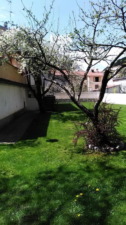 Appartamenti De Sanctis Вилета Бареа Екстериор снимка